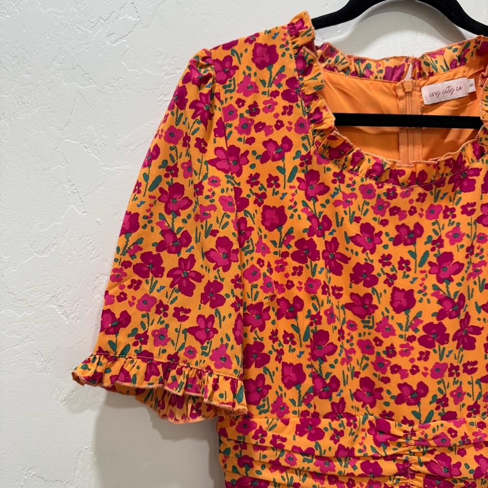 EUC Ivy City Co Bright Orange Pink Floral Pleated Dress Knee Length Women's 8 - Picture 6 of 14